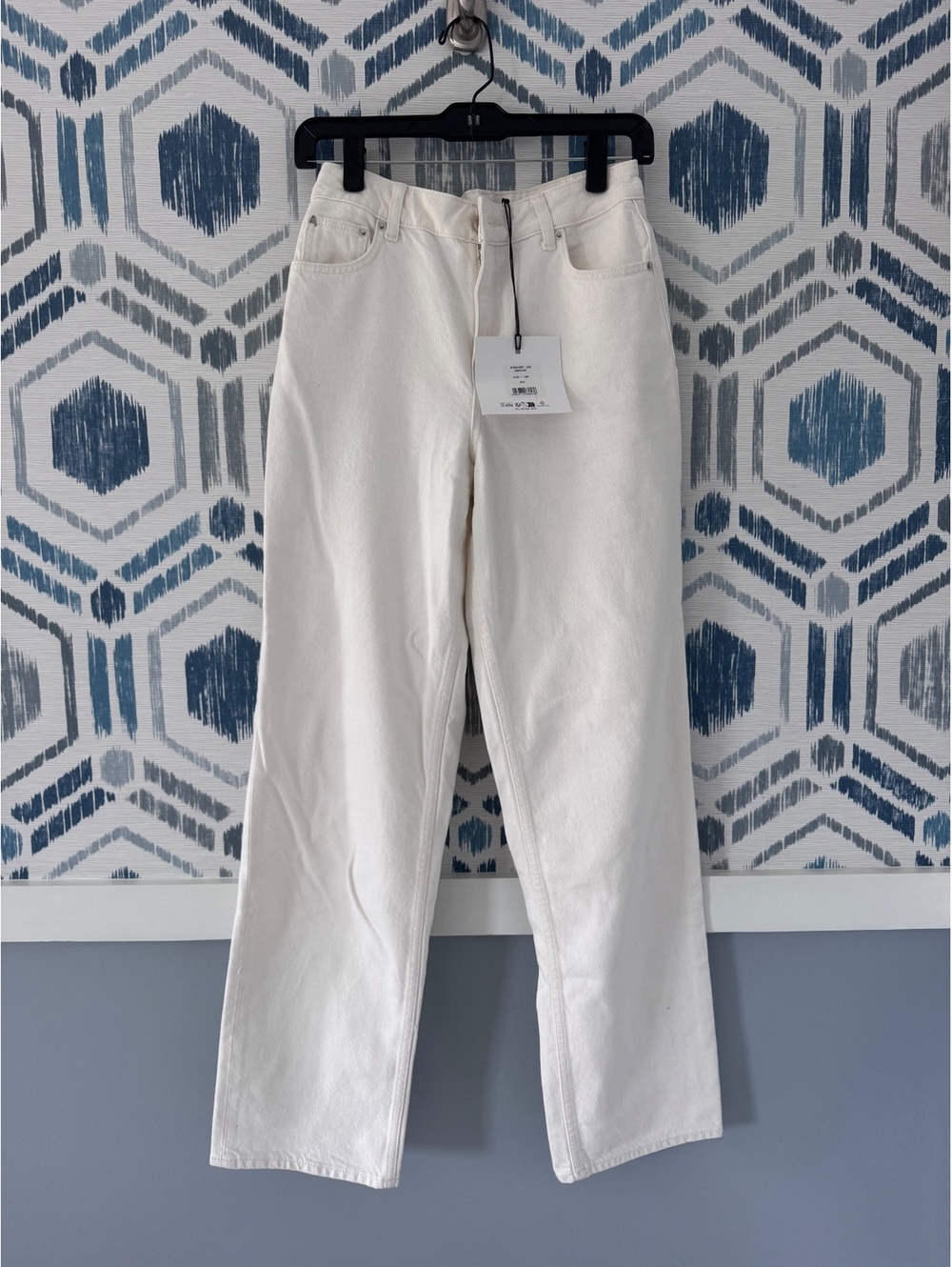 NWT ALIGNE Straight Leg Jeans